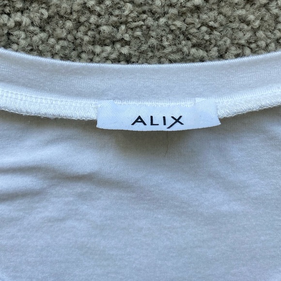 Alix Round Neck Short Sleeve Bodysuit - Picture 4 of 7